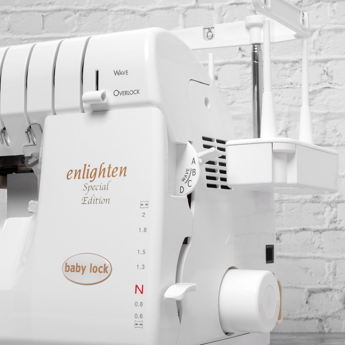 Baby Lock enlighten SE Overlock