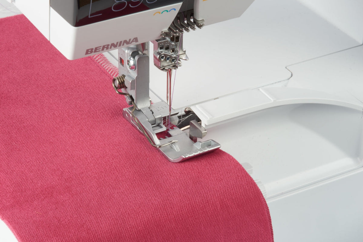 Bernina Nr. C11 Standard-Nähfuß für L 890 Overlock