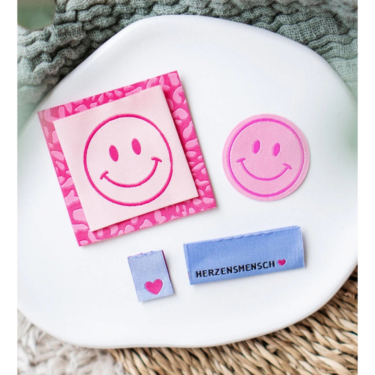 Paul und Clara Iron-On Patch Smile (pink) zum Aufbügeln