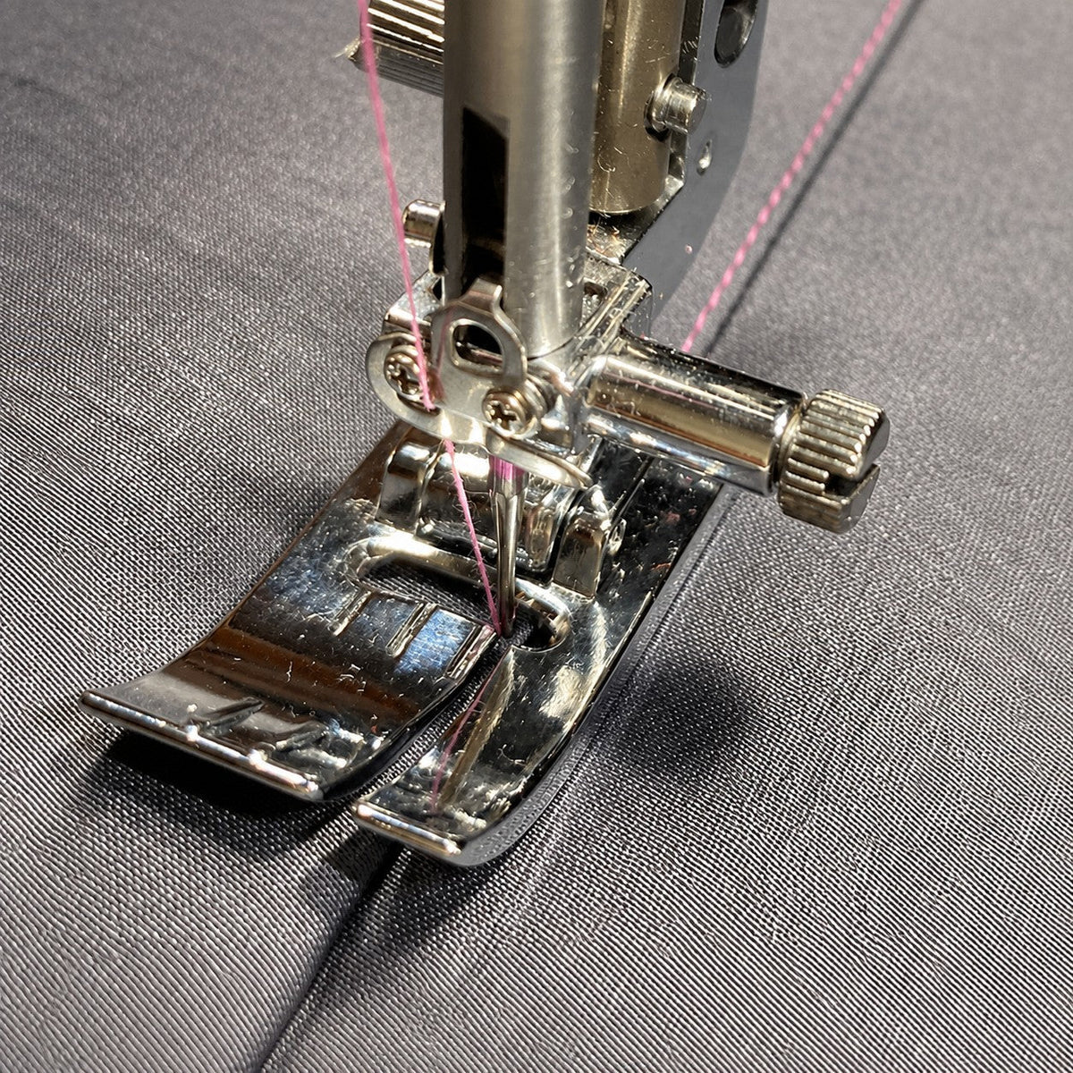 Janome Bi-Level Fuß links (für 7 mm Maschinen)