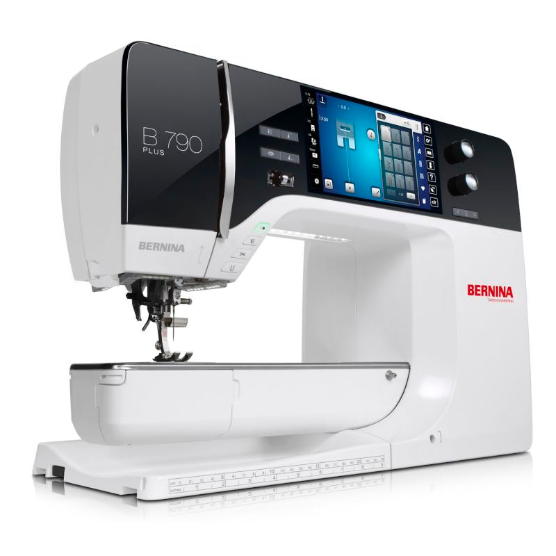 Bernina 790 PLUS gebrauchte Näh- und Stickmaschine