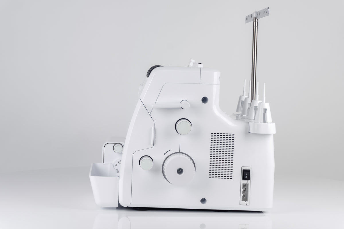 Brother AIRFLOW 3000 - 4 Faden Overlock mit Lufteinfädelung