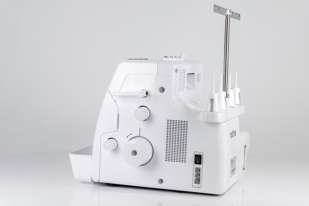 Brother AIRFLOW 3000 - 4 Faden Overlock mit Lufteinfädelung