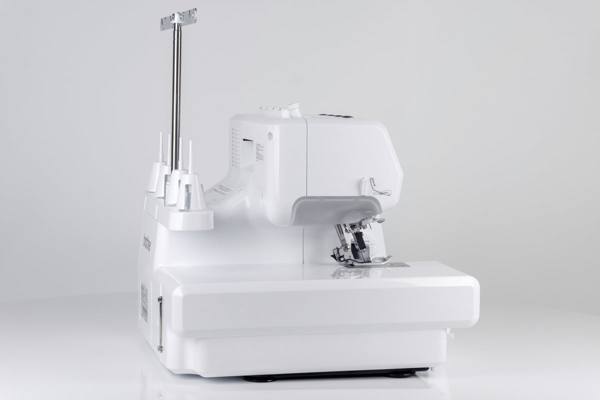 Brother AIRFLOW 3000 - 4 Faden Overlock mit Lufteinfädelung
