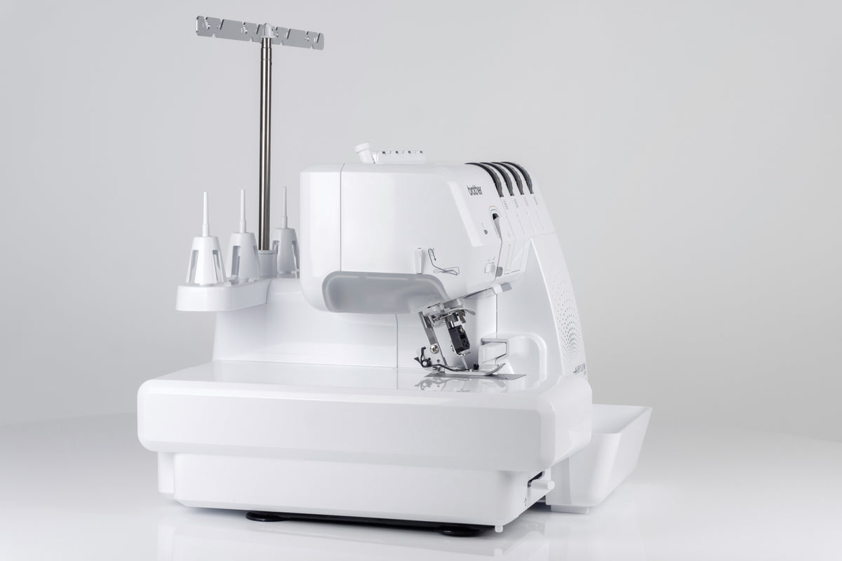 Brother AIRFLOW 3000 - 4 Faden Overlock mit Lufteinfädelung