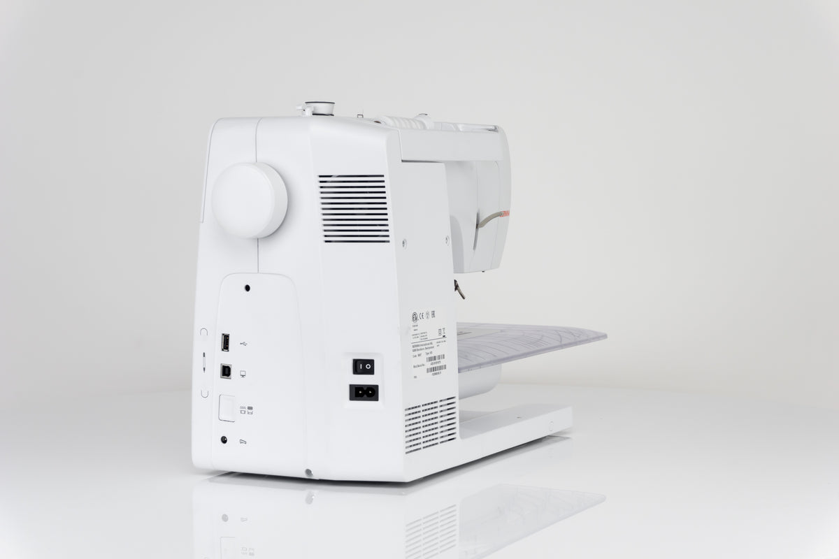 Bernina 435 Computer Nähmaschine mit Vollschaftfüßchen