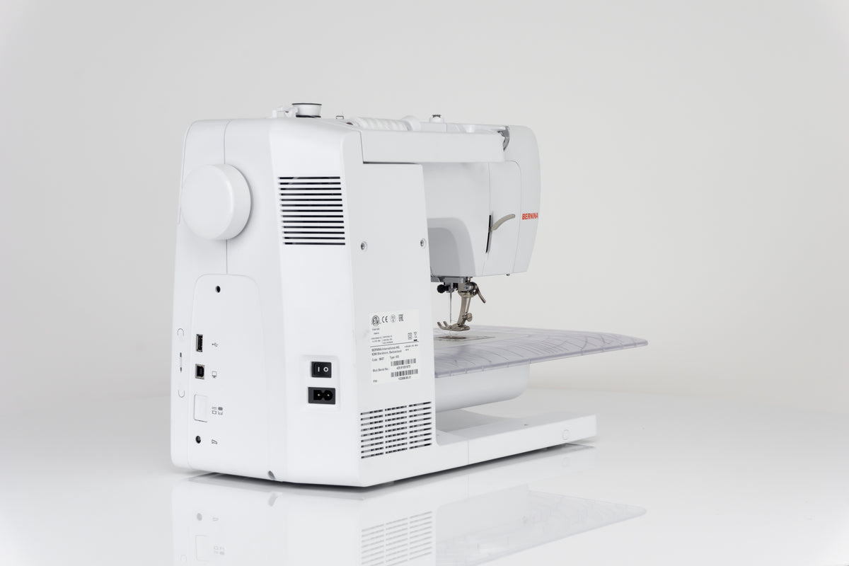Bernina 435 Computer Nähmaschine mit Vollschaftfüßchen