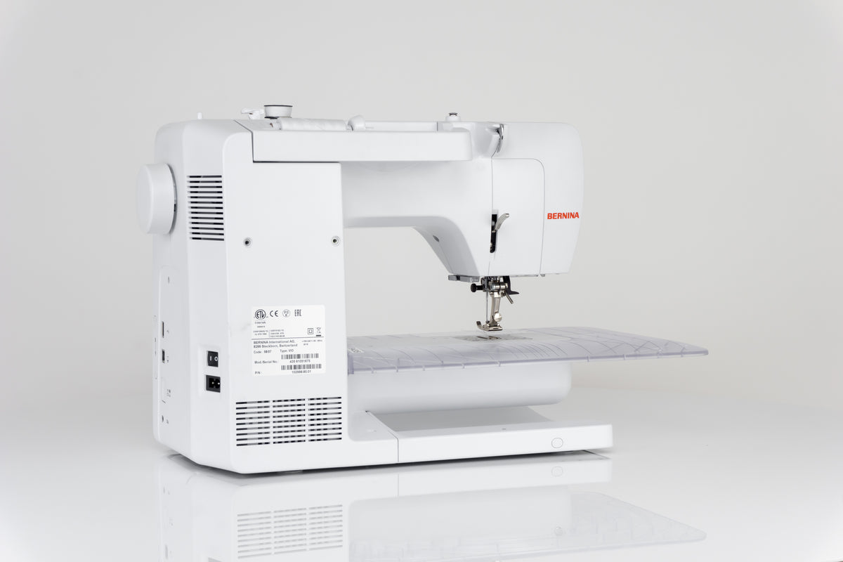 Bernina 435 Computer Nähmaschine mit Vollschaftfüßchen