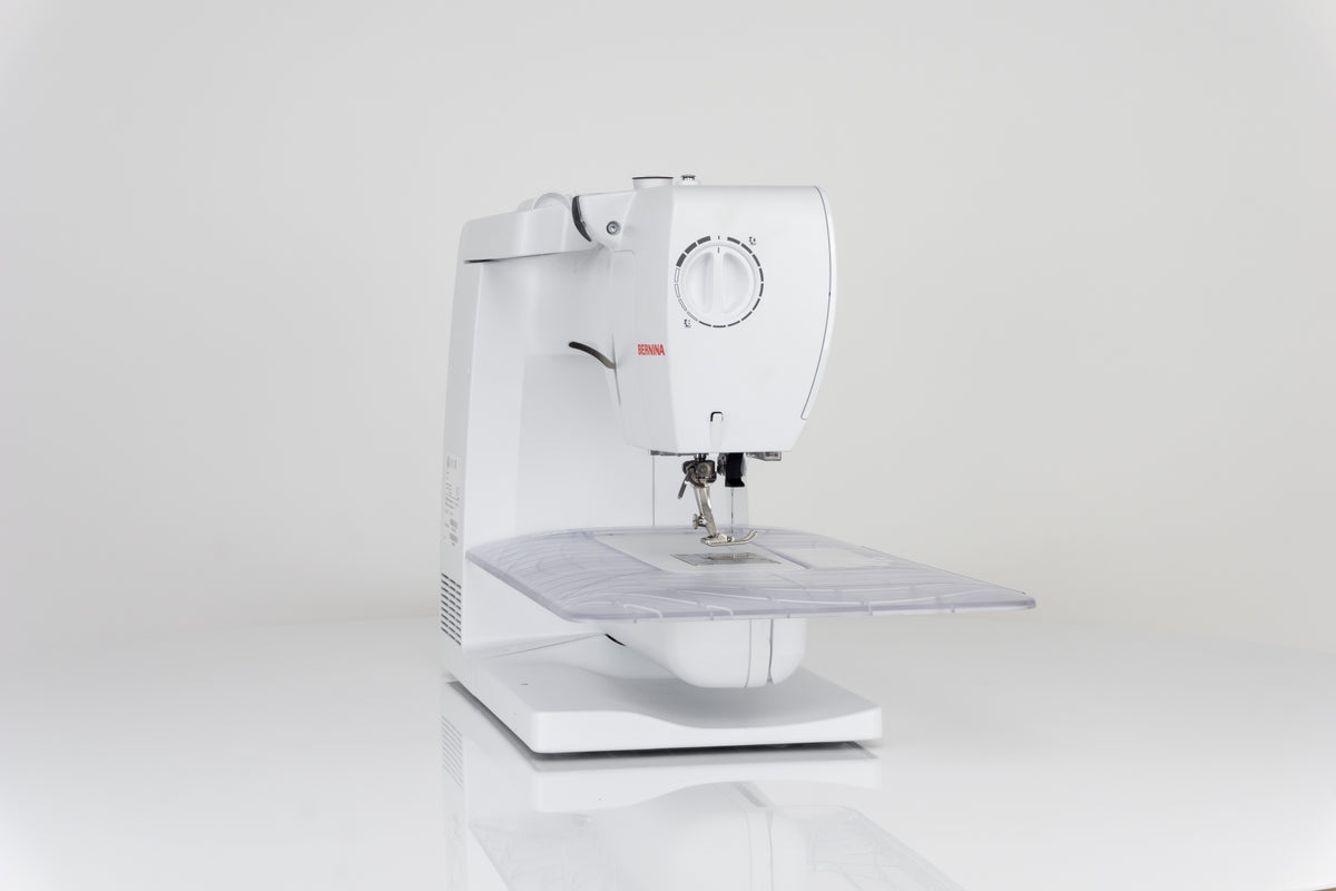 Bernina 435 Computer Nähmaschine mit Vollschaftfüßchen