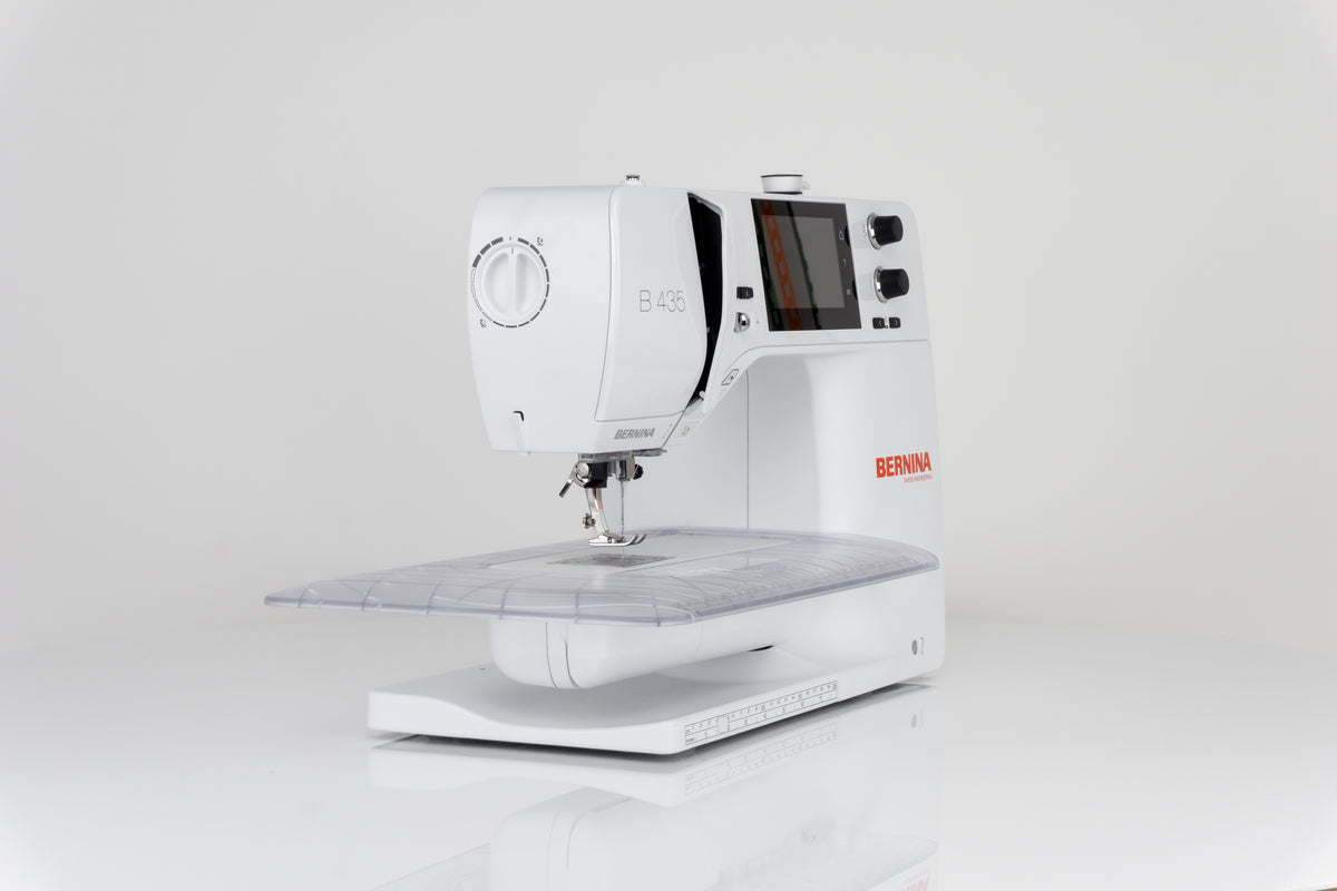 Bernina 435 Computer Nähmaschine mit Vollschaftfüßchen