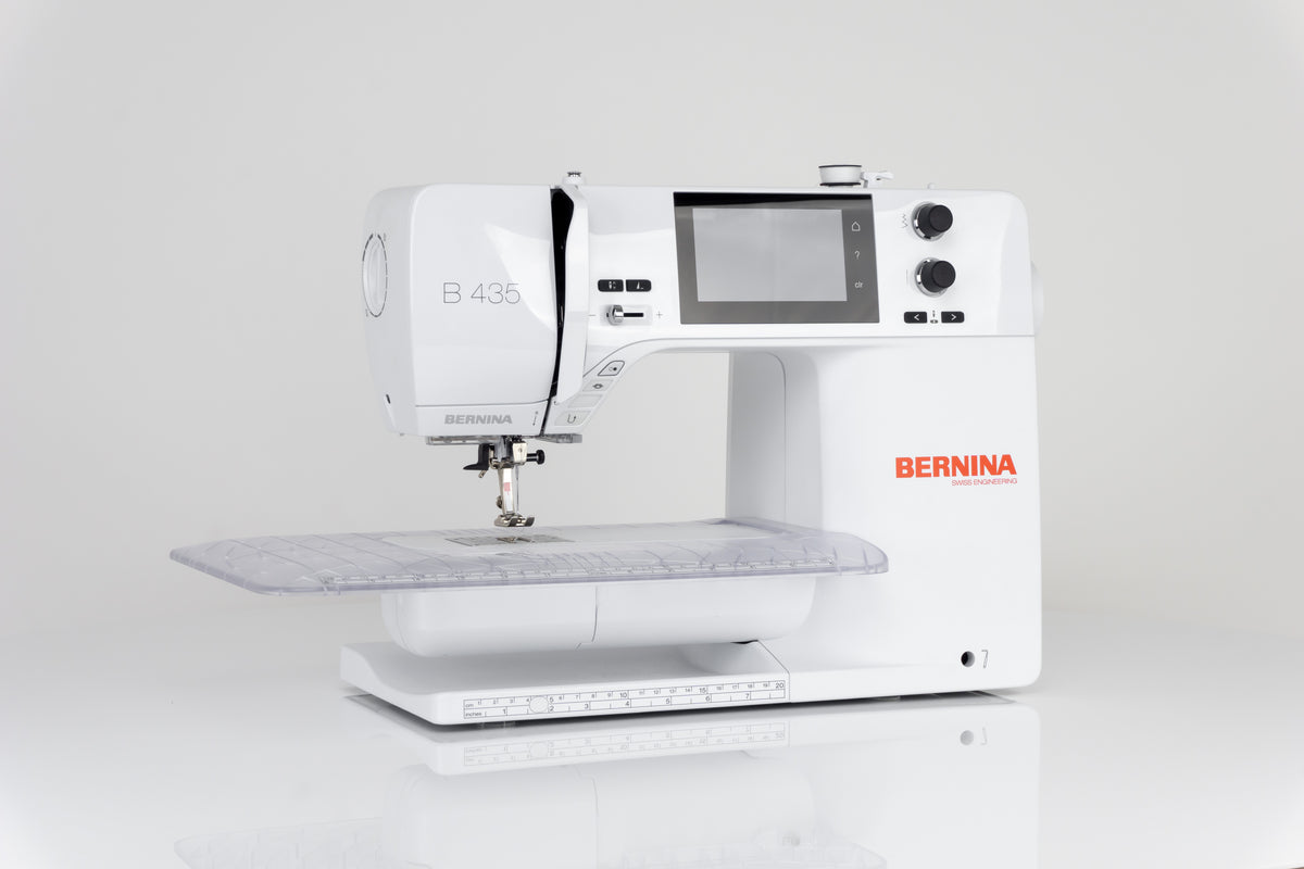 Bernina 435 Computer Nähmaschine mit Vollschaftfüßchen