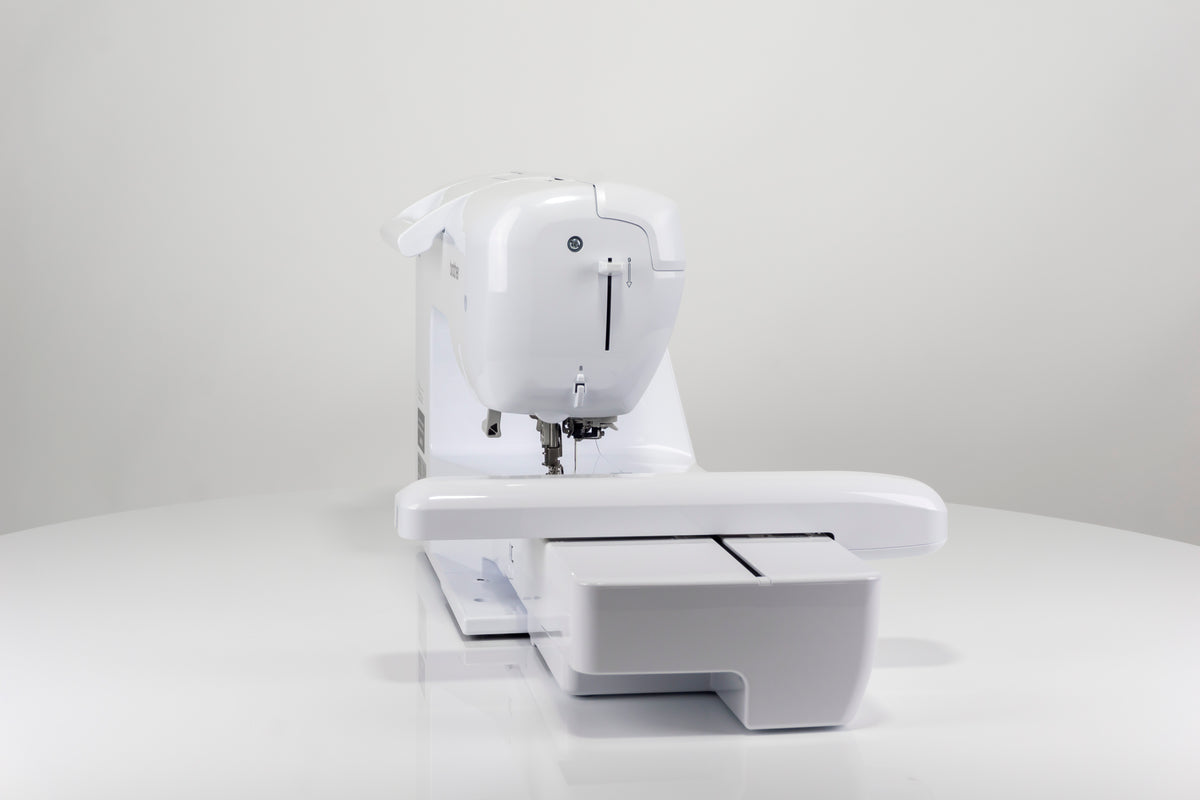 Brother Innov-is F580 Näh-, Stick- und Quiltmaschine