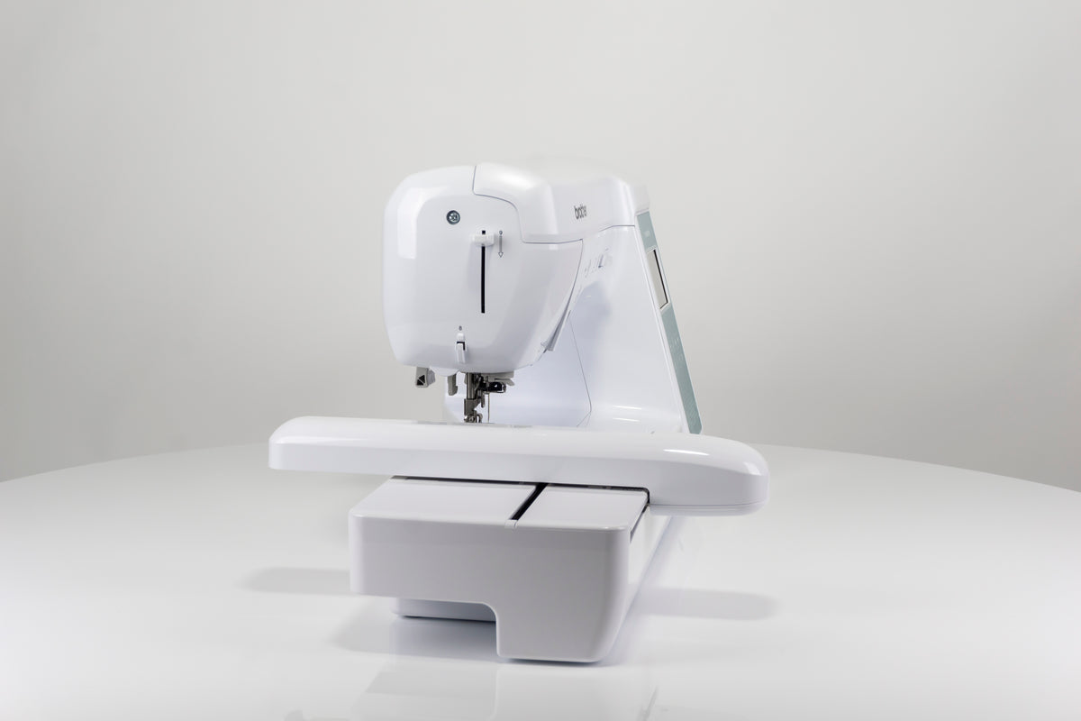 Brother Innov-is F580 Näh-, Stick- und Quiltmaschine