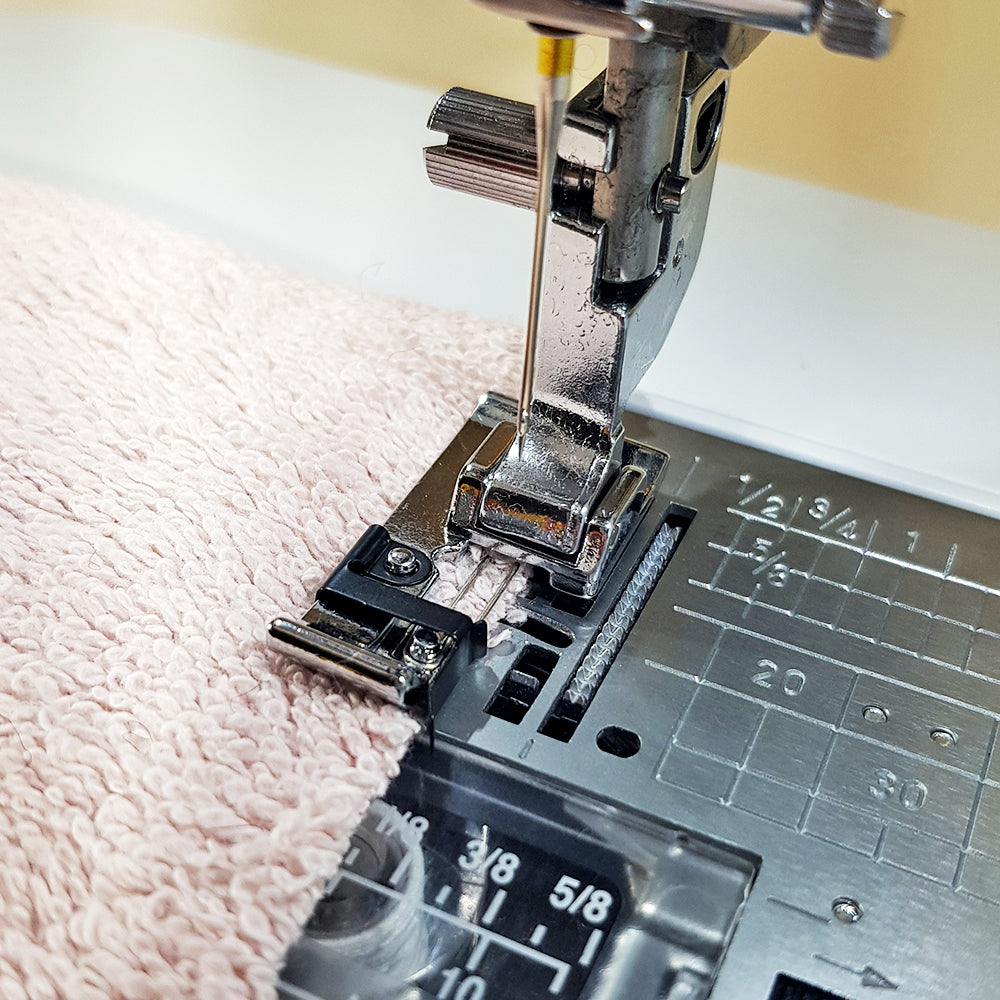 Janome Overlockfuß M (7 mm)