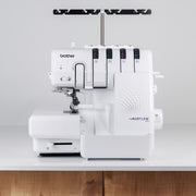 Brother AIRFLOW 3000 mit Lufteinfädelung Versandrückläufer