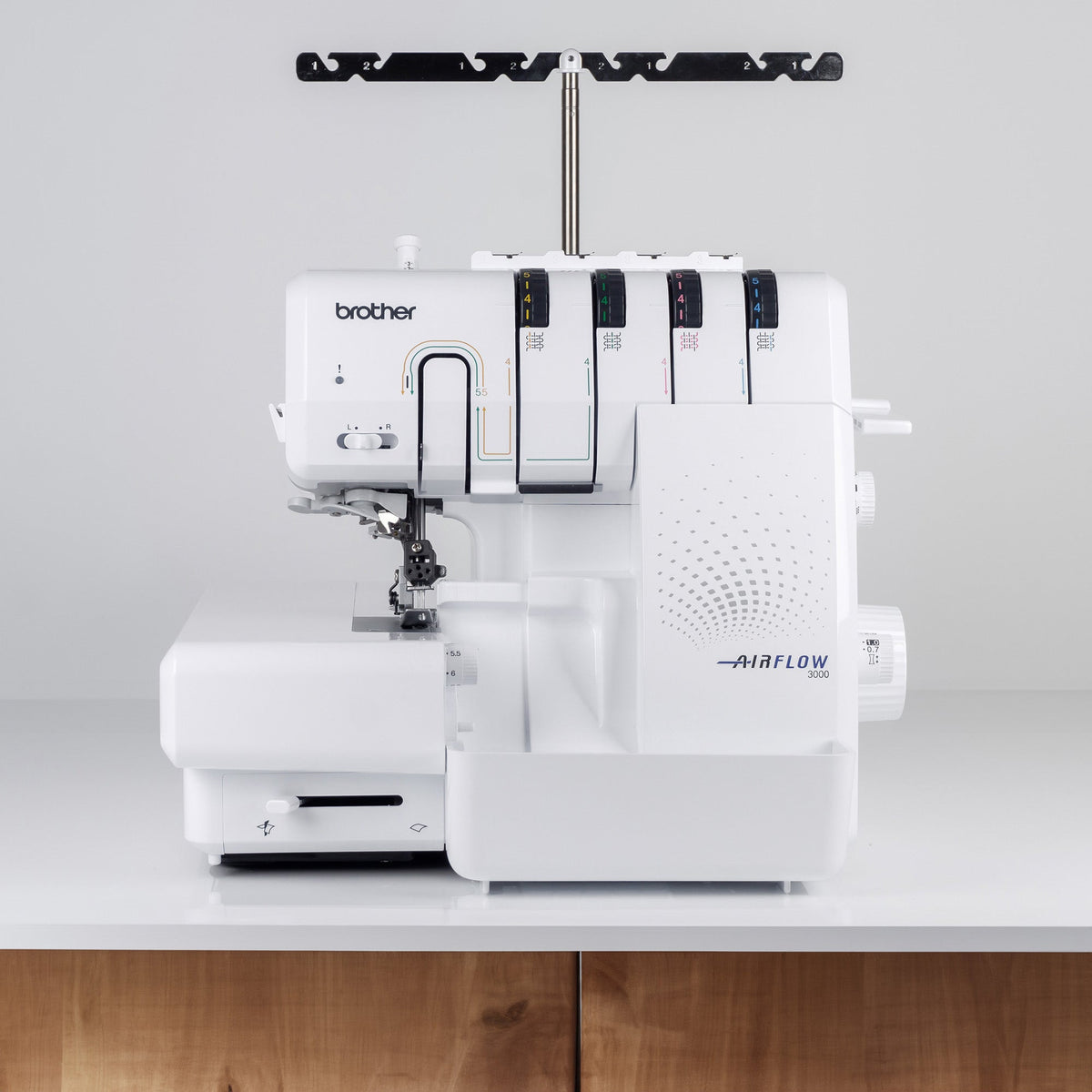 Brother AIRFLOW 3000 mit Lufteinfädelung Versandrückläufer