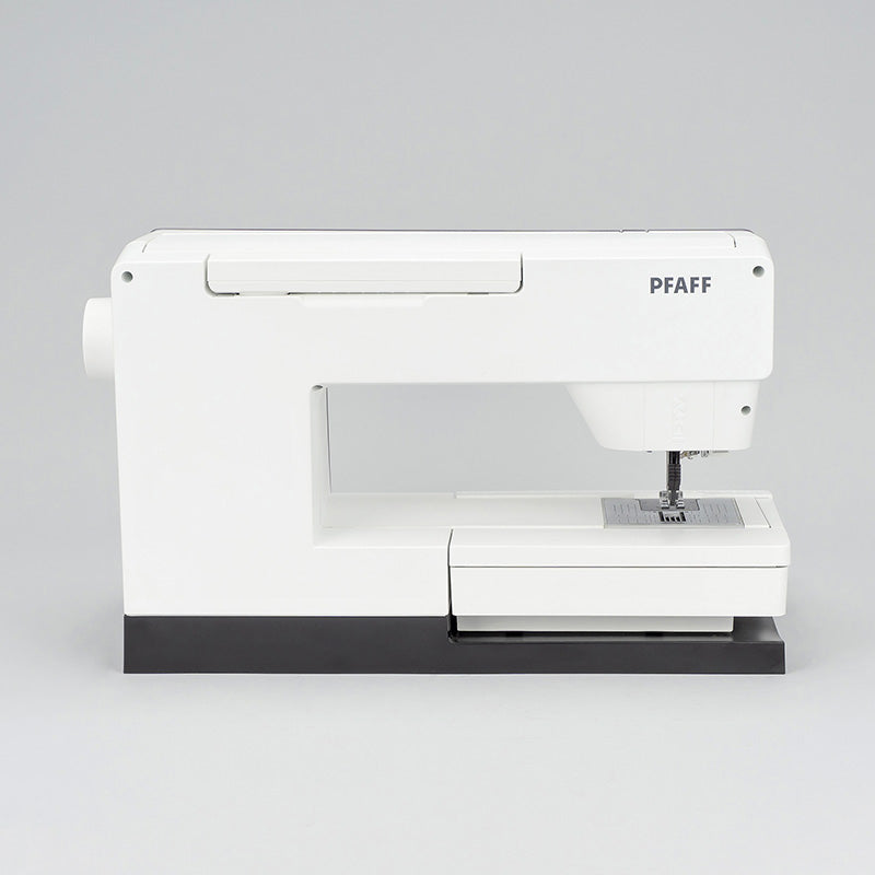Pfaff creative 4.5 inkl. Standard-Stickmodul Gebrauchtmodell