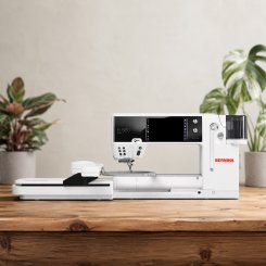 Bernina 880 Plus gebrauchte Maschine inkl. Stickmodul