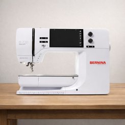 Bernina 700 Stickmaschine - ohne Stickmodul Versandrückläufer