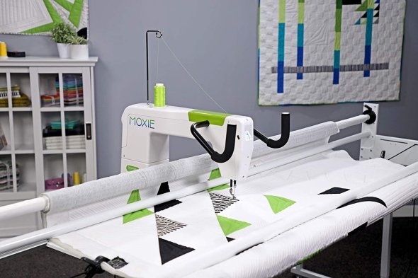 HQ Moxie Handiquilter mit Loft™-Rahmensystem (kleinem Quiltrahmen)