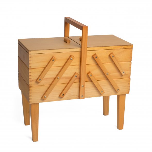 Holz-Nähkästchen mit 3 Ebenen