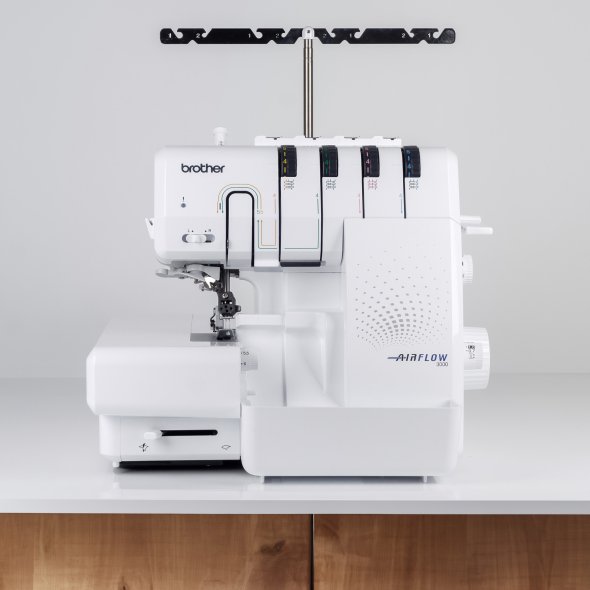 Brother AIRFLOW 3000 mit Lufteinfädelung Versandrückläufer