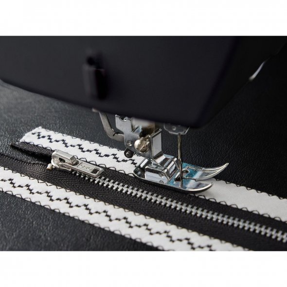 Singer Heavy Duty 4432 Black Sonderedition