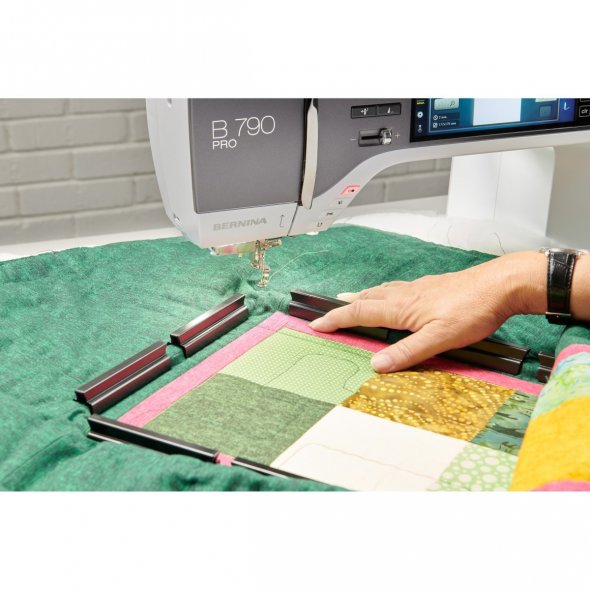 Bernina mittlerer Bordüren-Klemmen-Stickrahmen