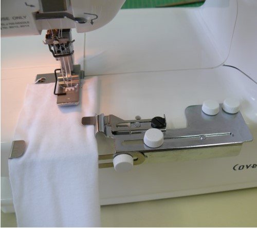 Saumführung einfach für Janome / Elna Coverstitch