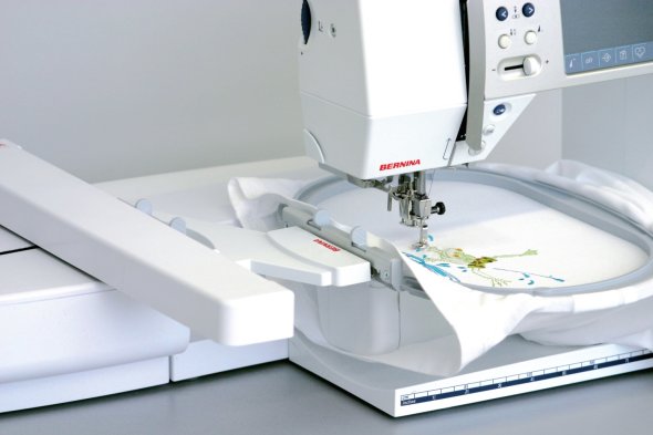 Bernina Stickrahmen Adapter für Freiarmstickerei (Oval-u.mittelgroße Stickrahmen)