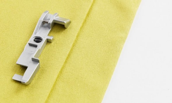 Inspira Blindstichfuß für Overlock (Pfaff/ Husqvarna)