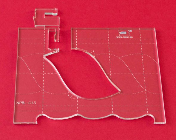 Quilt-Lineal ''Blatt klein'' (Acrylglas 5 mm/ Muster 7x5,5 cm/ Lineal 12,7x16,5 cm)