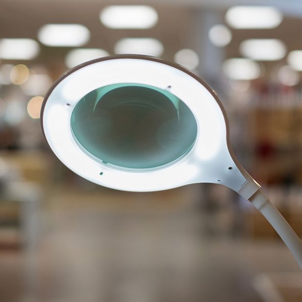 Semplix LED Lupen-Tischleuchte weiß (Linse 127 mm/ dimmbar/ Tischklemme)
