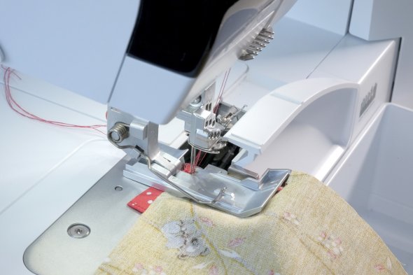 Bernina Nr. C18 Kräusefuß für L 890 Overlock