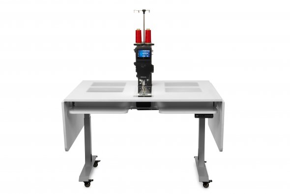 Bernina Q 16 PLUS Langarm Quiltmaschine mit Bernina Lift Table
