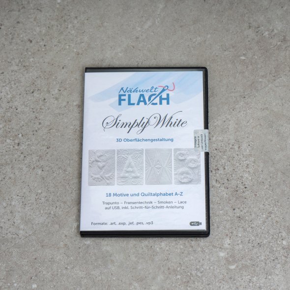 Nähwelt Flach USB SimplyWhite (18 Motive und Quilt-Alphabet A-Z + Anleitung)
