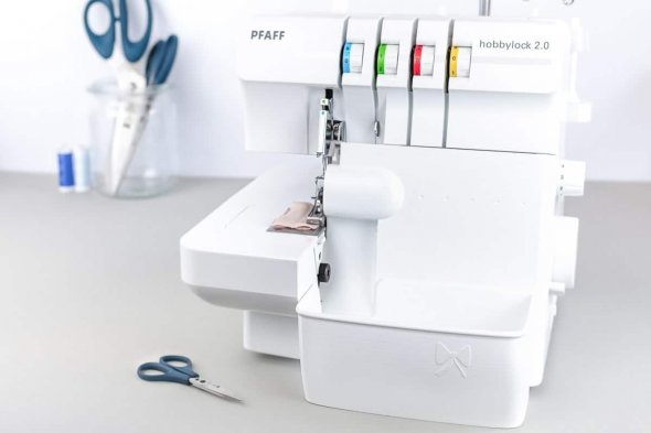 Schnittenliebe Auffangbehälter für Pfaff Hobbylock 2.0 (versch. Farben)
