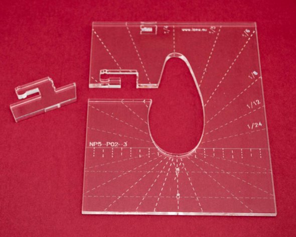 Quilt-Lineal "Feder klein" (Plexiglas 5 mm/Feder 3 x 1 inch/ca. 7,6 x 2,5 cm)