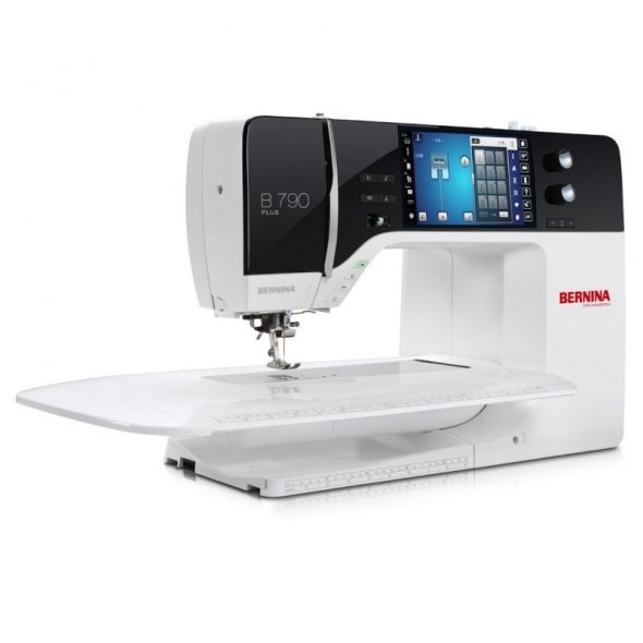 Bernina 790 PLUS gebrauchte Näh- und Stickmaschine