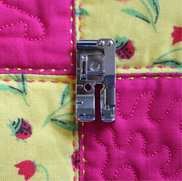 Janome Patchworkfuß 1/4 mit Führung rechts