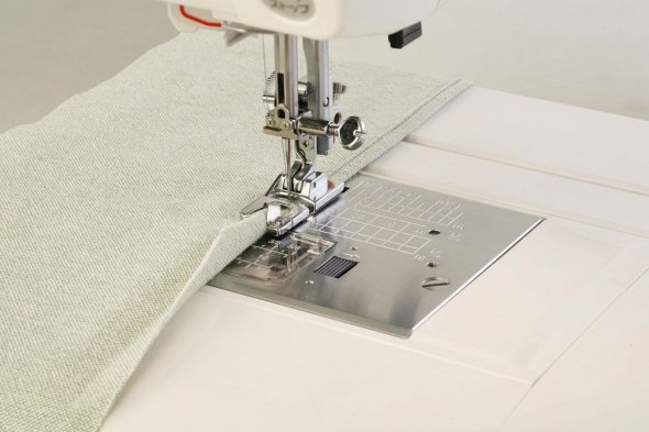 Janome Säumer Nähfuß Set (4 mm/ 6 mm)