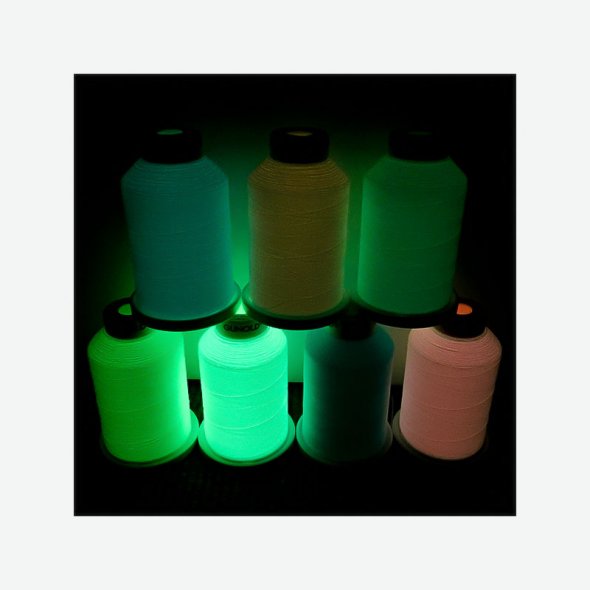 Gunold GLOWY - Fluoreszierende Stickgarne mit Leuchtkraft (1000 m) hellpink - Farbe 3