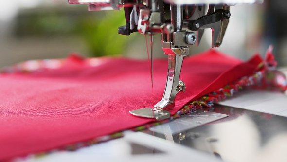 Bernina Nr. 16 Kräuslerfuß (breit/ Stichbreite 9 mm)