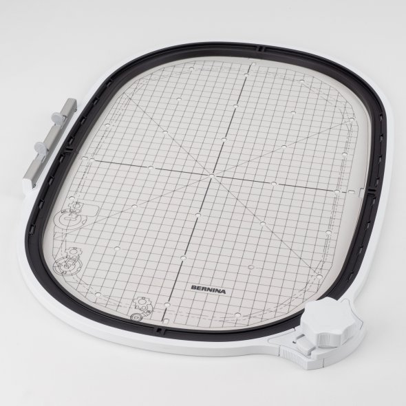 Bernina Stickrahmen Maxi Hoop (400 mm x 210 mm) mit dem genialen Zentralverschluss