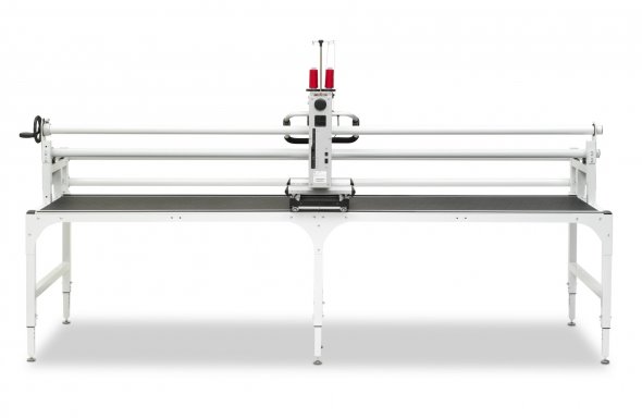 Bernina Q 16 PLUS Langarm Quiltmaschine mit Studio Frame 10-Fuß-Quiltrahmen