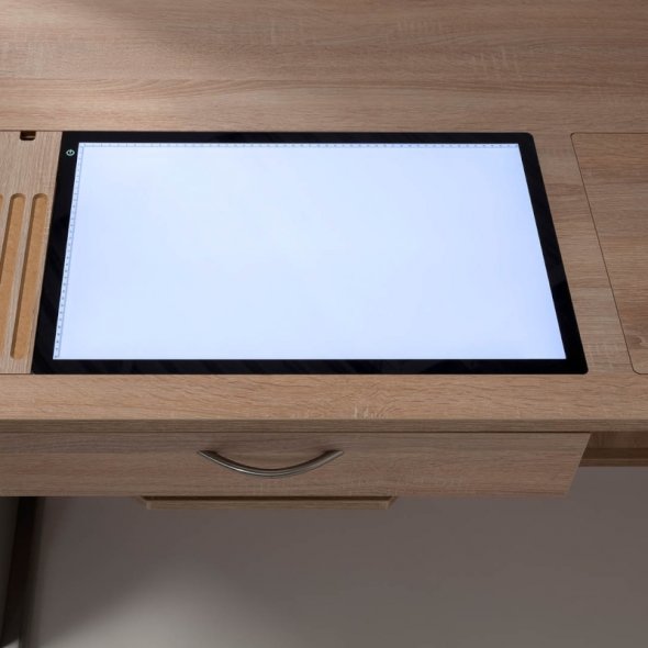 LED Lightpad + Stiftablage 40.18 + zusätzlicher Ausschnitt Simply-6 auf  li. Plattenfläche