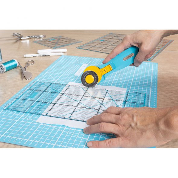 Semplix Patchwork-Quiltlineal (12,5" x 12,5"/ 2,5 mm dick/ türkis)