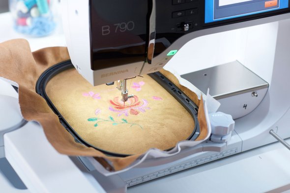 Bernina Stickrahmen Midi Hoop (265 x 165 mm) mit dem genialen Zentralverschluss