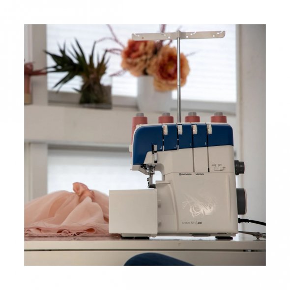 Husqvarna Viking Amber Air S400 4 Faden Overlock mit Lufteinfädelung