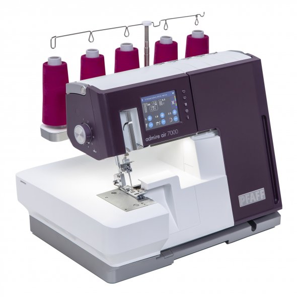 Pfaff admire air 7000 Coverlock mit Lufteinfädelung
